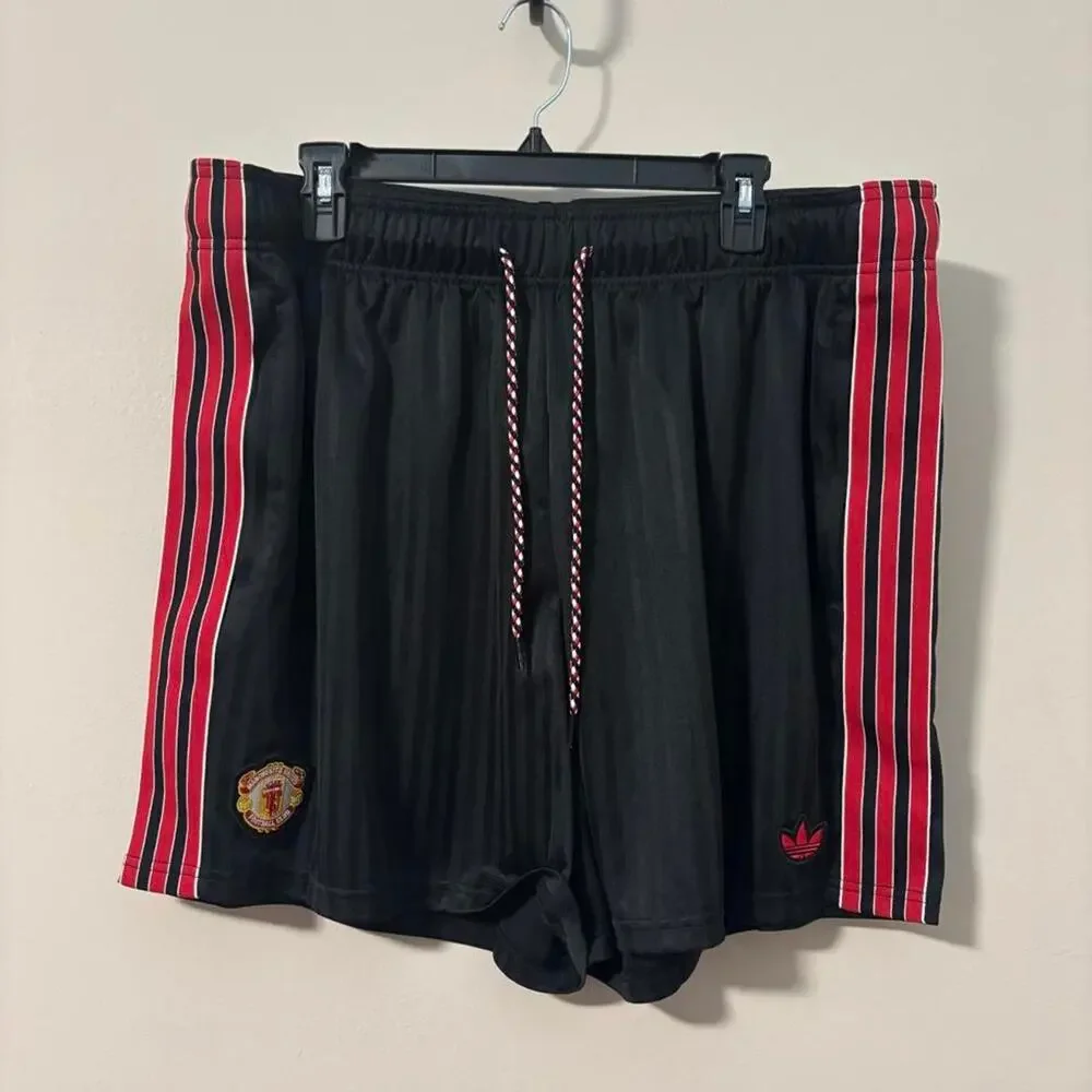 Adidas manchester united black and